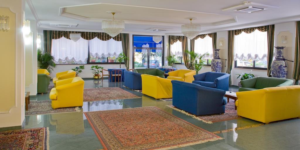 Valdenza Hotel Campegine Екстериор снимка